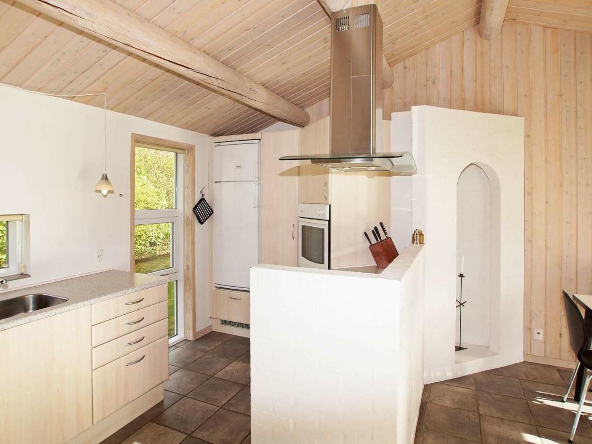 6 Person Holiday Home In Tarm Exterior foto