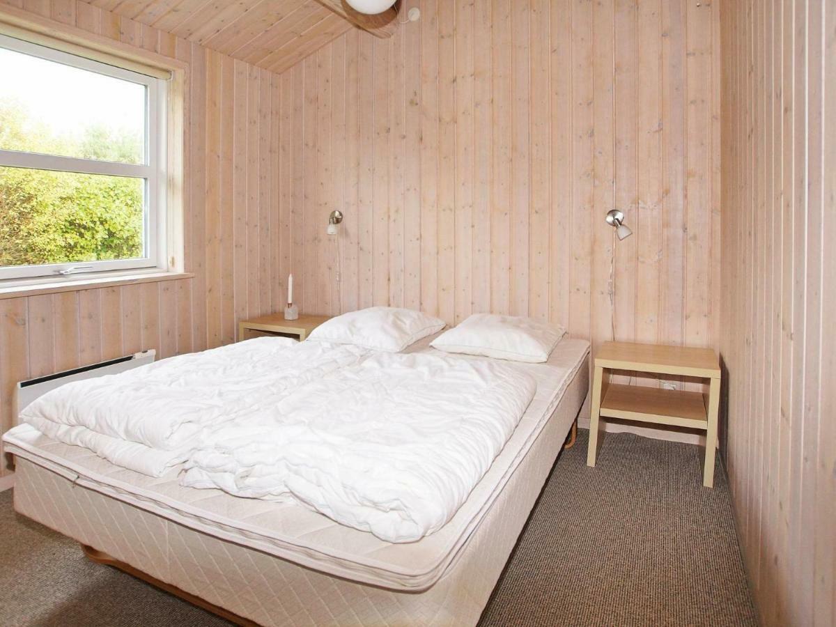 6 Person Holiday Home In Tarm Exterior foto